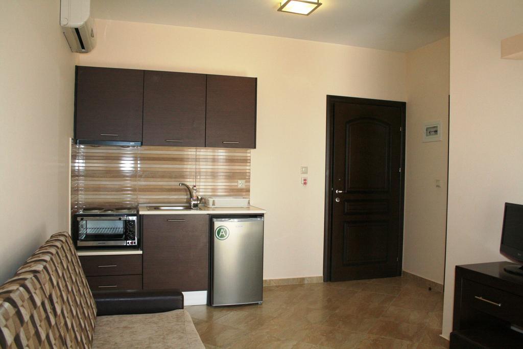 4- You Family Metamorfosi  Exterior foto